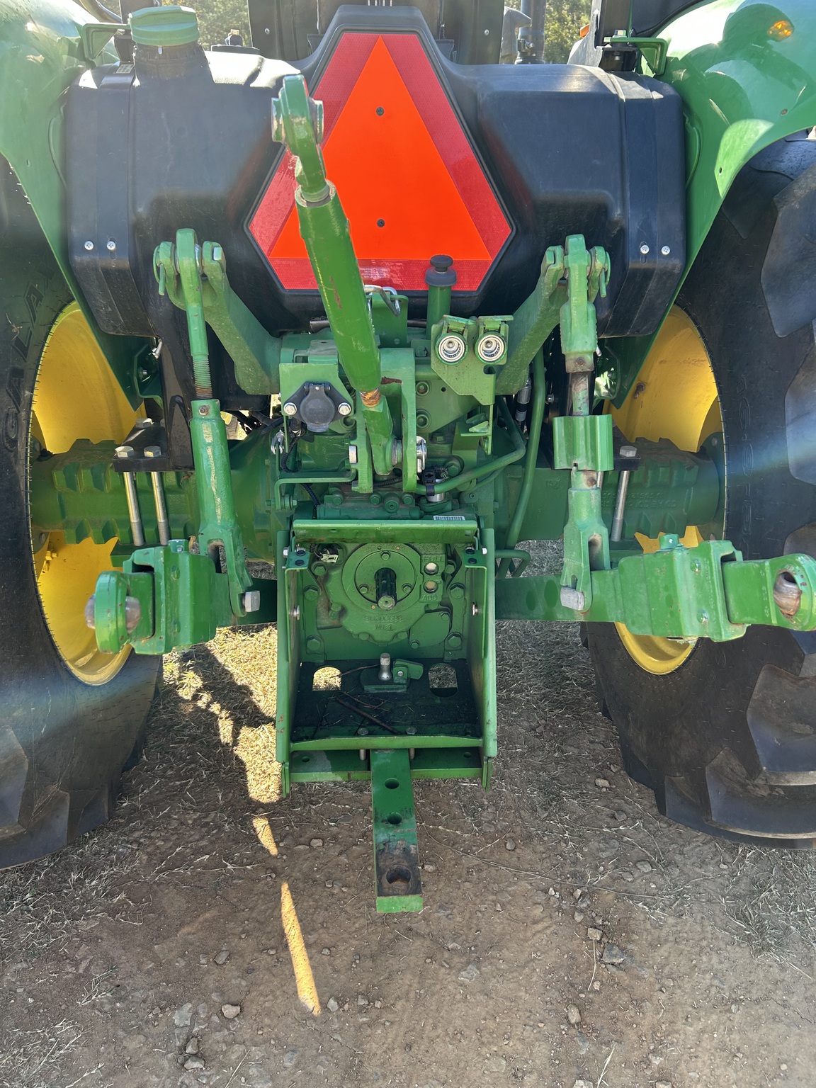 2024 John Deere 5060E Image 3