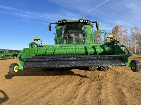 Used 2025 John Deere X9 1100 Combines at Horizon Ag & Turf in High Prairie, AB - Photo8