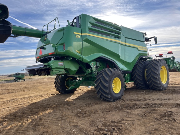 Used 2025 John Deere X9 1100 Combines at Horizon Ag & Turf in High Prairie, AB - Photo11