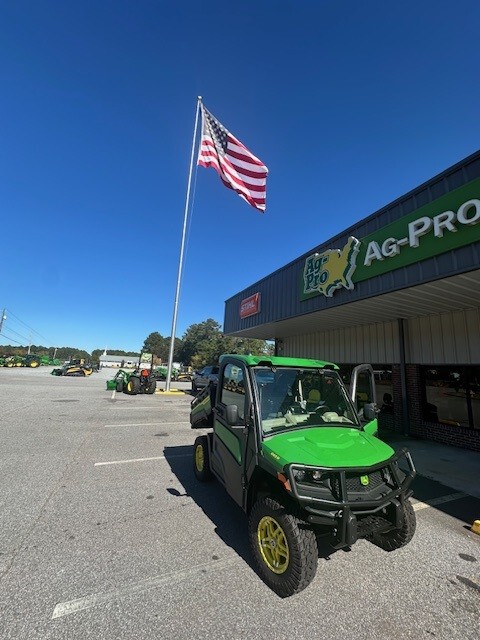 2025 John Deere GATOR XUV 845R Image 3
