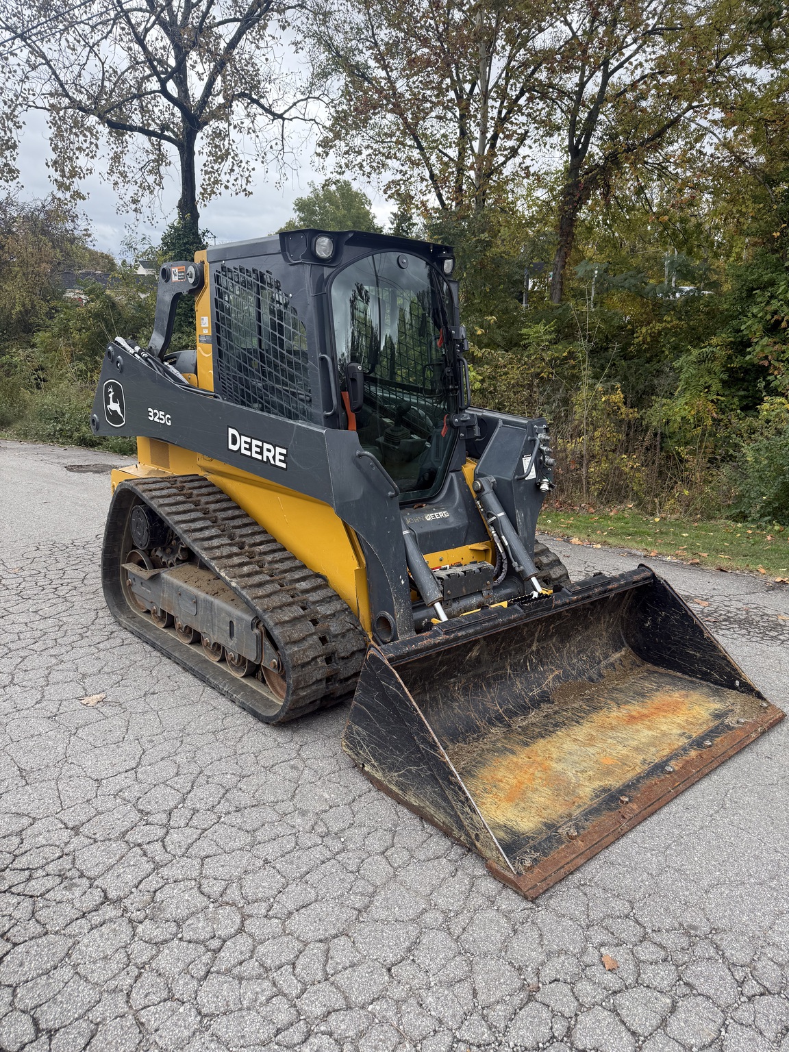 2023 John Deere 325G