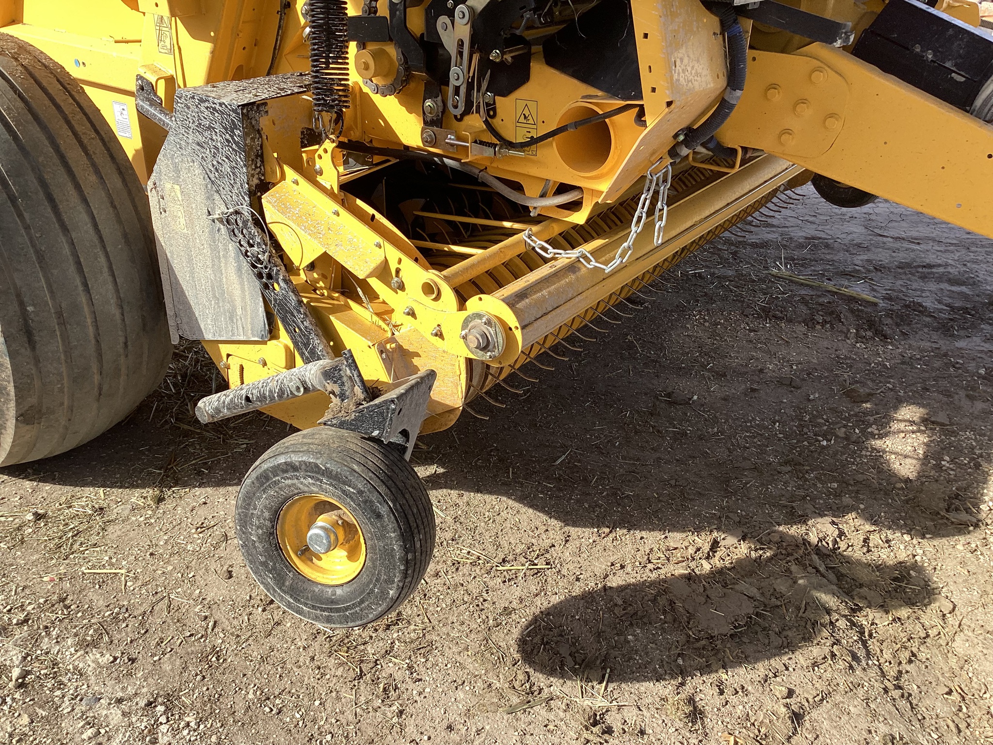 2024 New Holland Rollbelt 560 Image 11