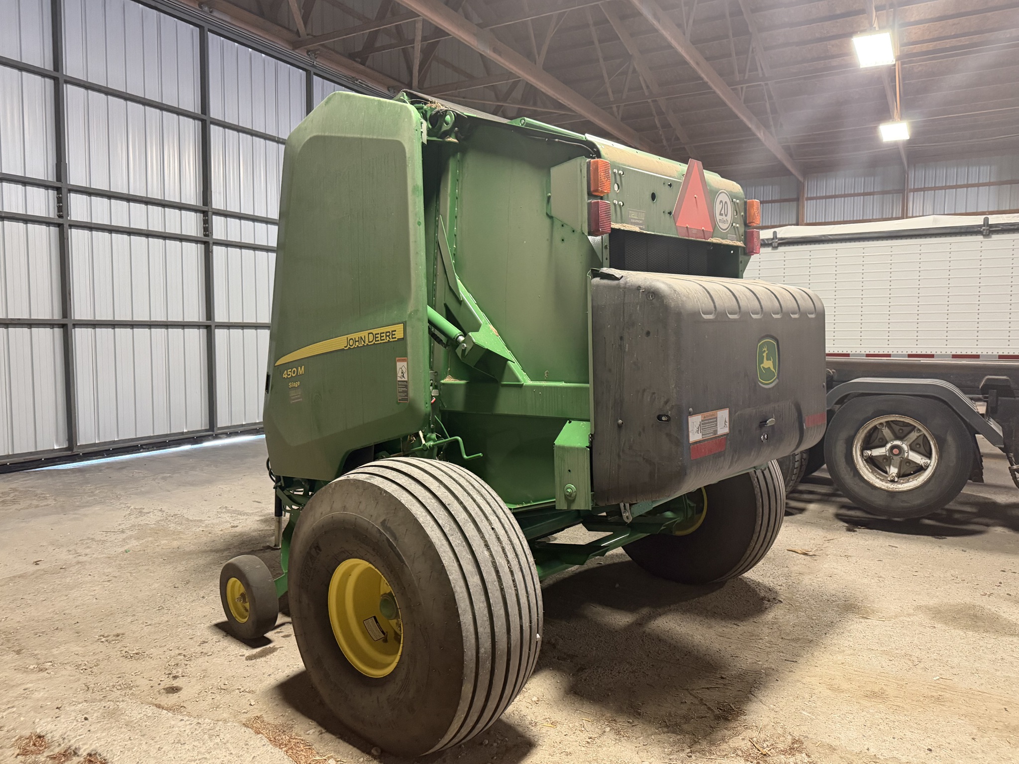 2023 John Deere 450M Image 5