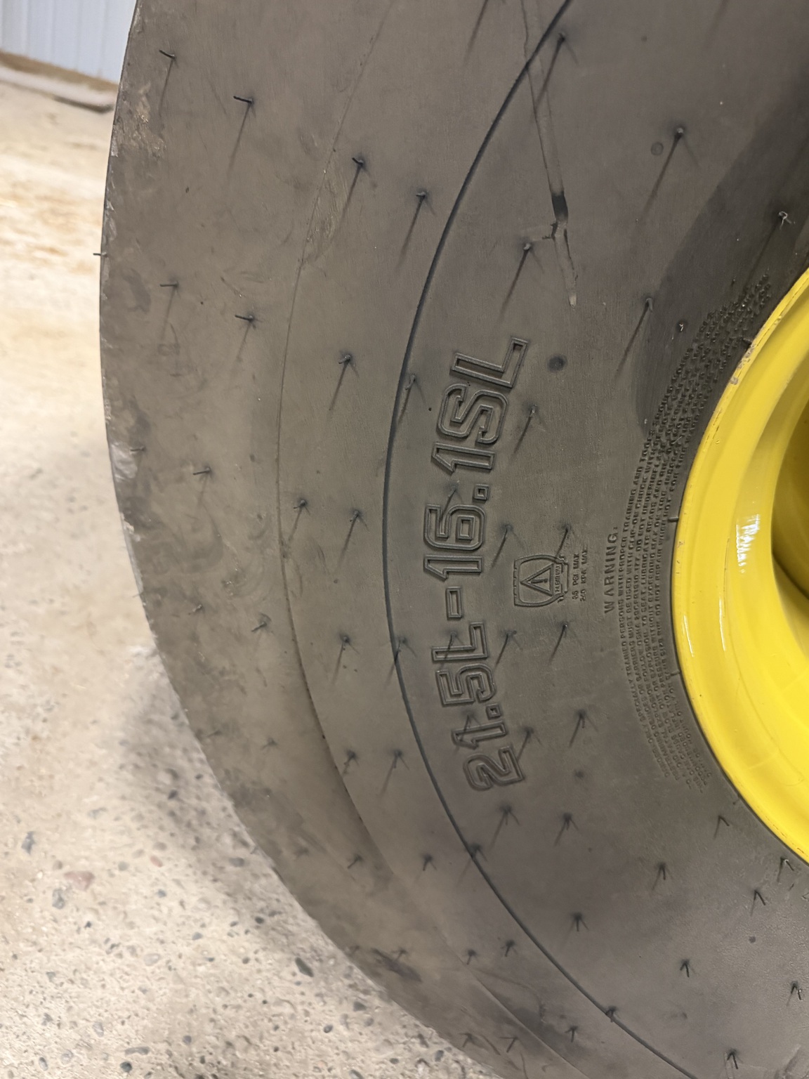 2023 John Deere 450M Image 12