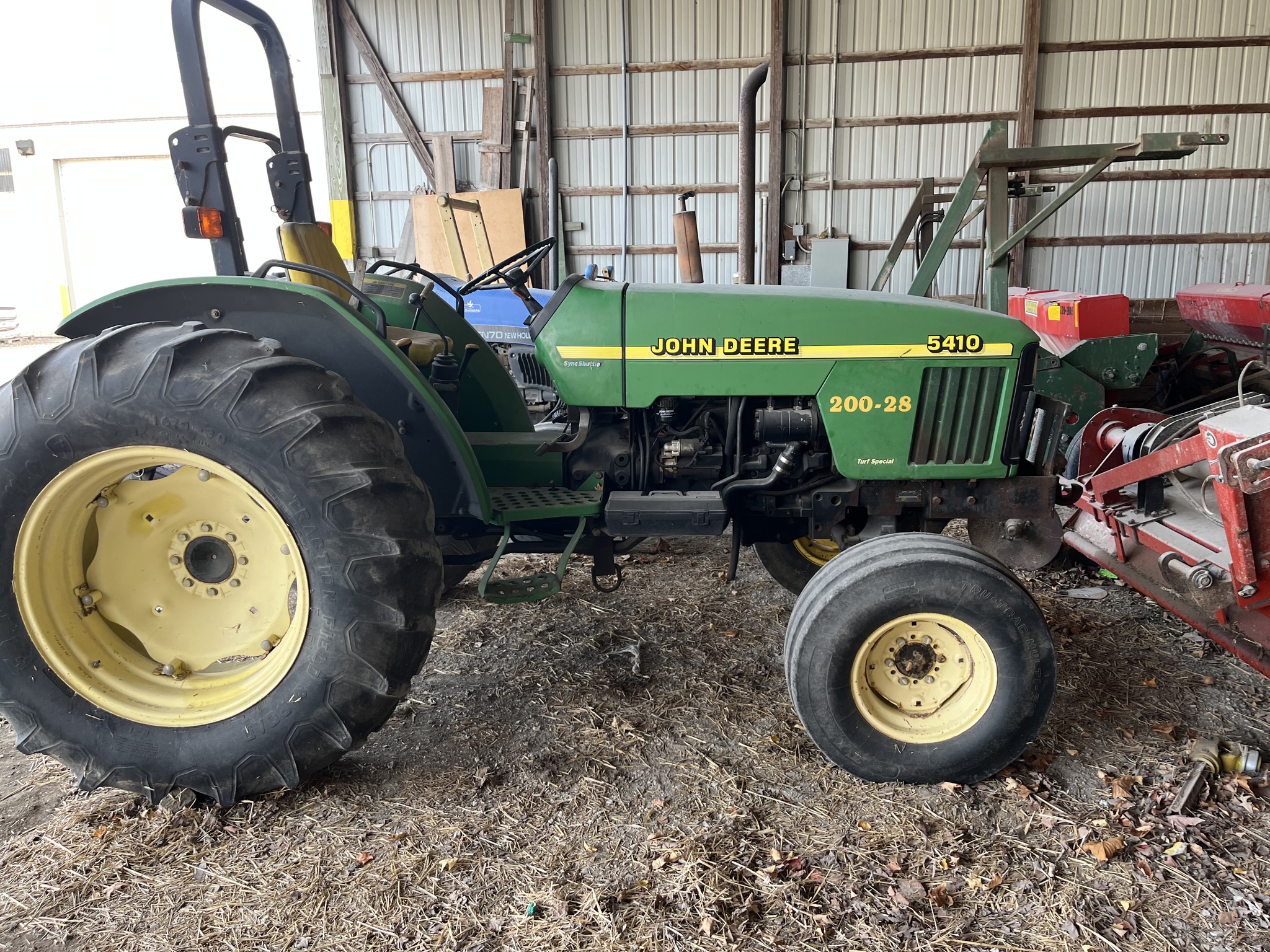 2001 John Deere 5410 Image 1