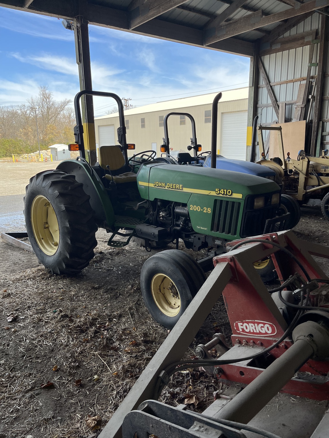 2001 John Deere 5410 Image 3