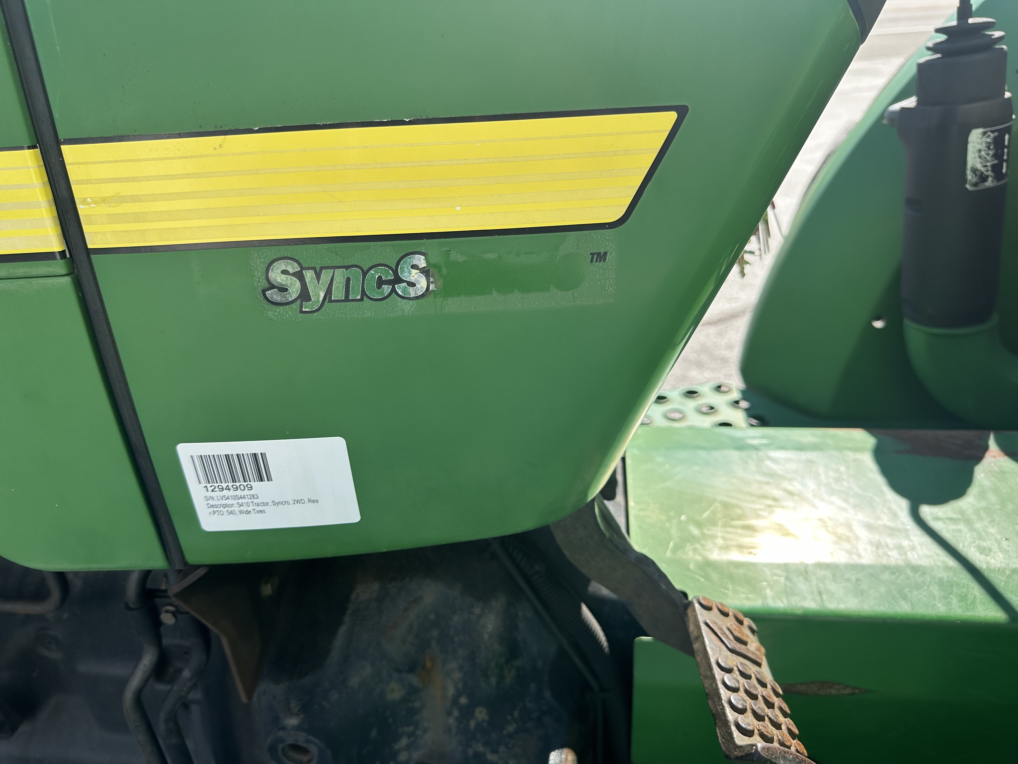 2001 John Deere 5410 Image 14