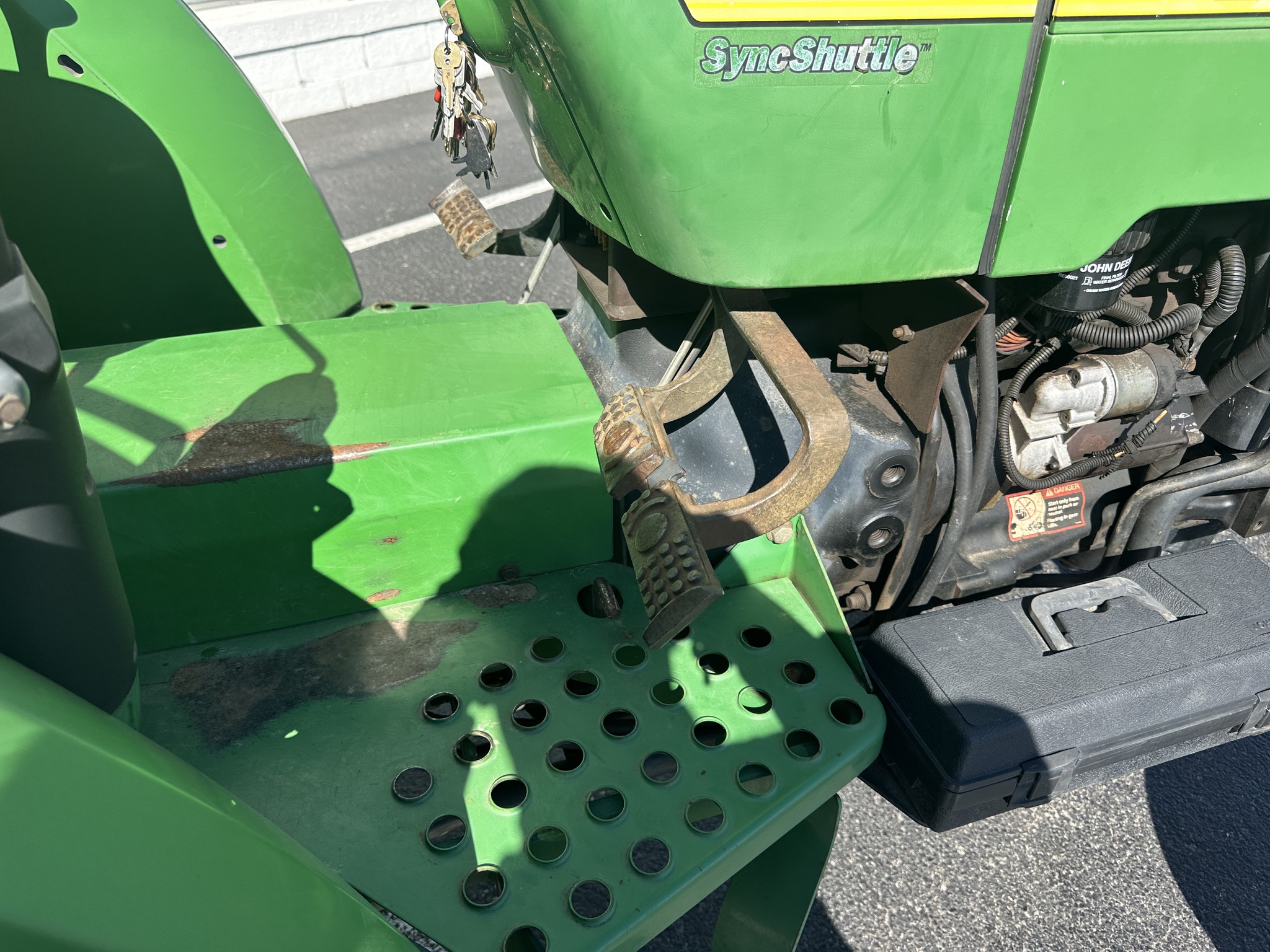 2001 John Deere 5410 Image 16