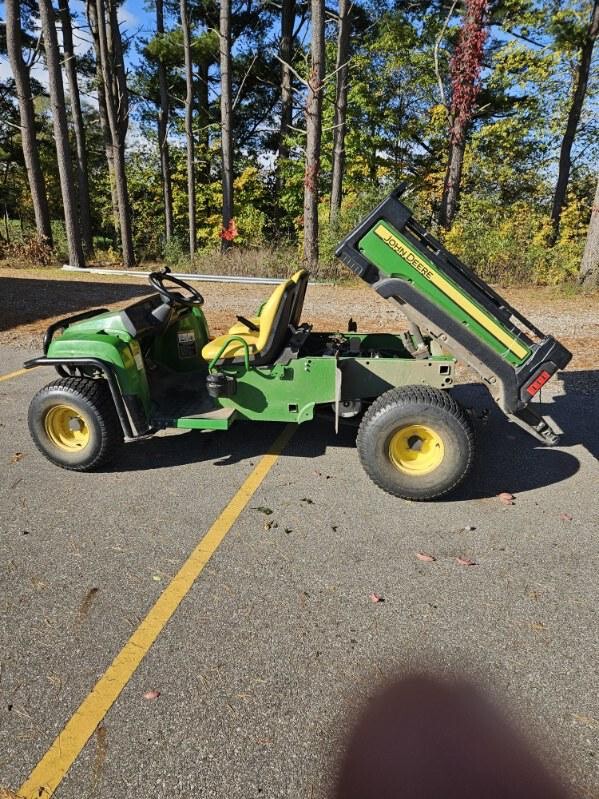 2017 John Deere TX 4X2 Image 3