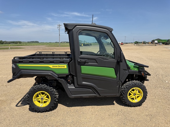 2025 John Deere XUV 845M - Photo2