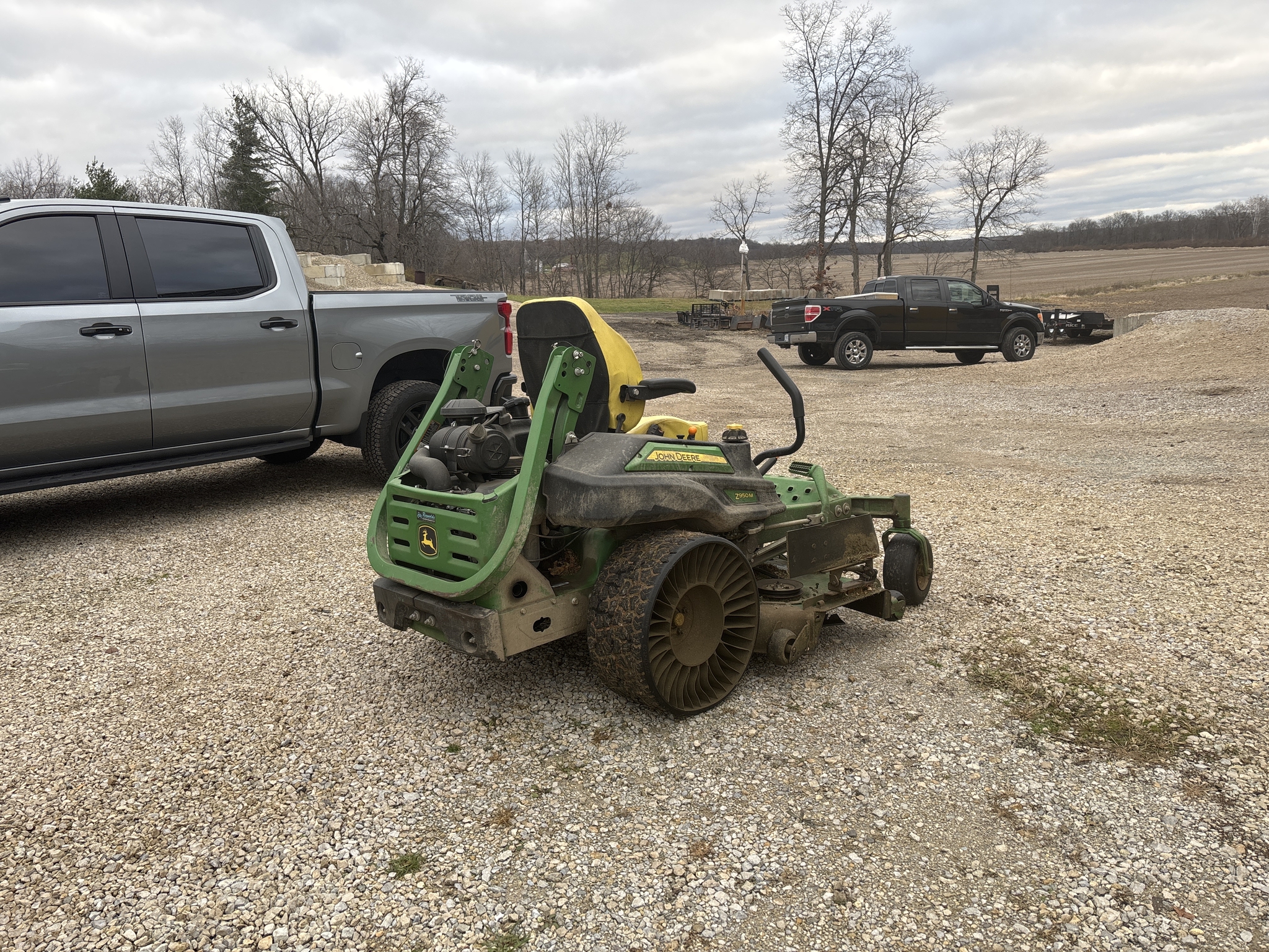 Used 2021 John Deere Z950M Zero Turn Mowers at Koenig Equipment in Greenfield, IN - PhotoXL4