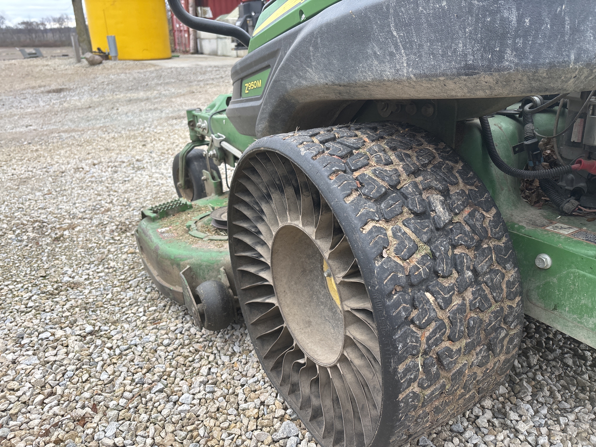 Used 2021 John Deere Z950M Zero Turn Mowers at Koenig Equipment in Greenfield, IN - PhotoXL10
