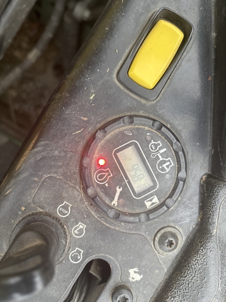 Used 2021 John Deere Z950M Zero Turn Mowers at Koenig Equipment in Greenfield, IN - Photo17