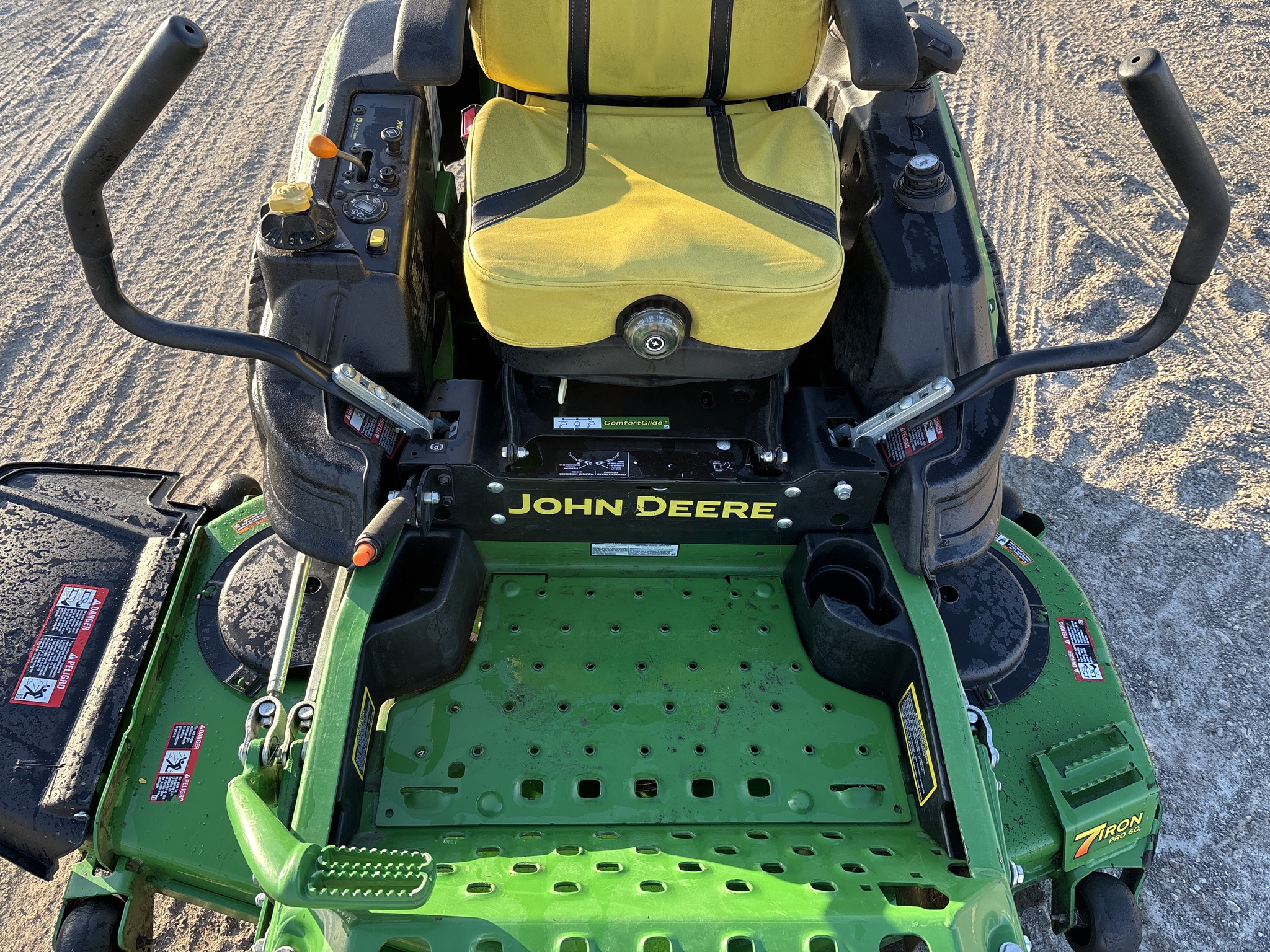 Used 2021 John Deere Z950M Zero Turn Mowers at Koenig Equipment in Greenfield, IN - PhotoXL15