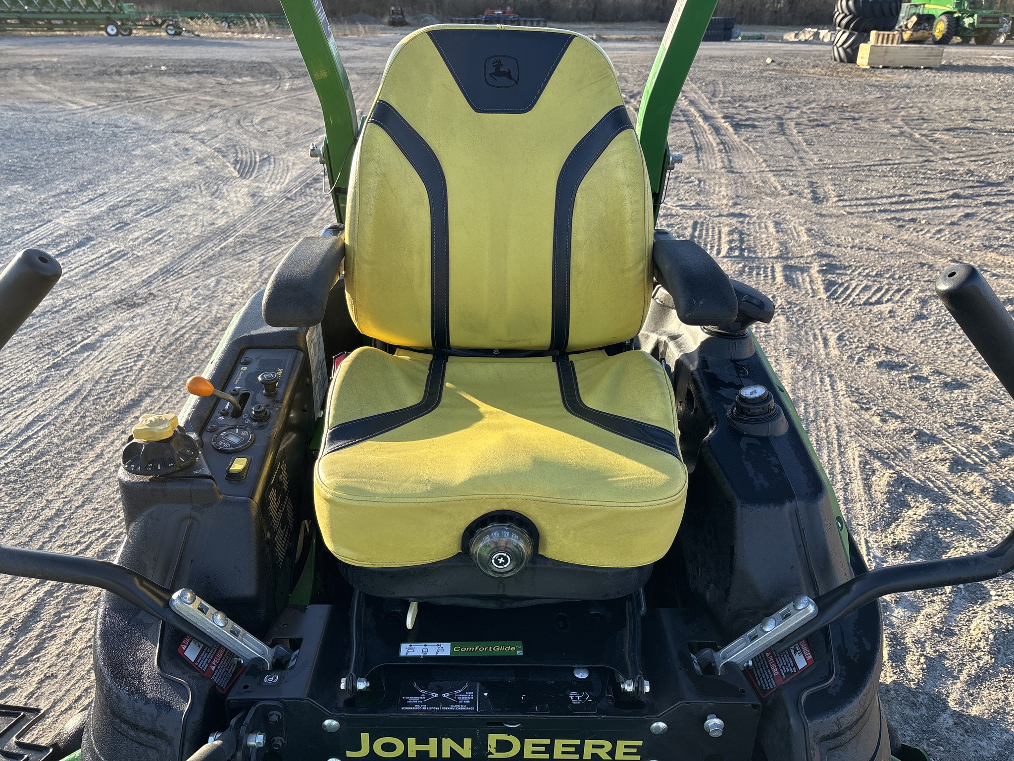 Used 2021 John Deere Z950M Zero Turn Mowers at Koenig Equipment in Greenfield, IN - PhotoXL14