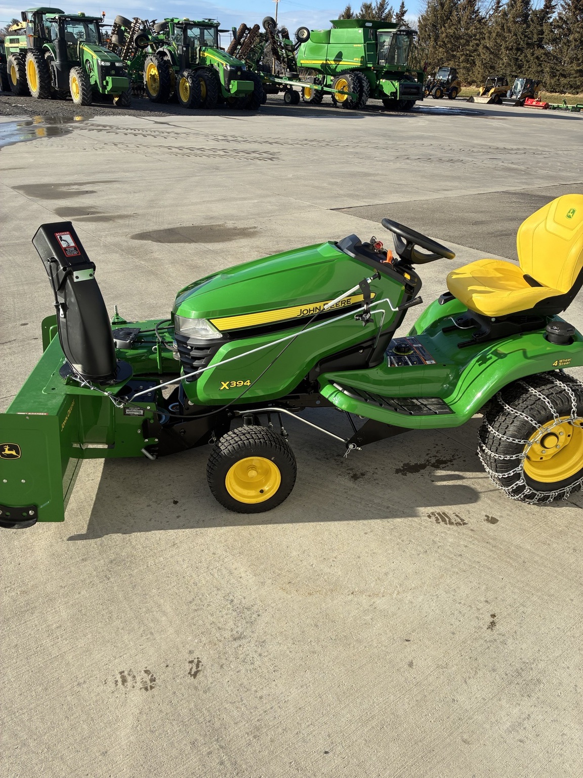 2023 John Deere X394 Image 4