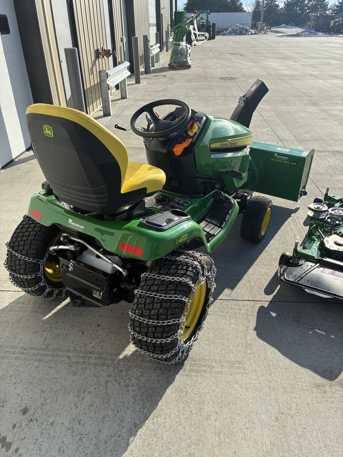2023 John Deere X394 Image 7