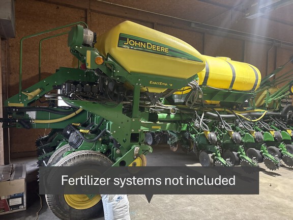 Used 2015 John Deere 1775NT Planters: Drawn at Koenig Equipment in Greenfield, IN - Photo0