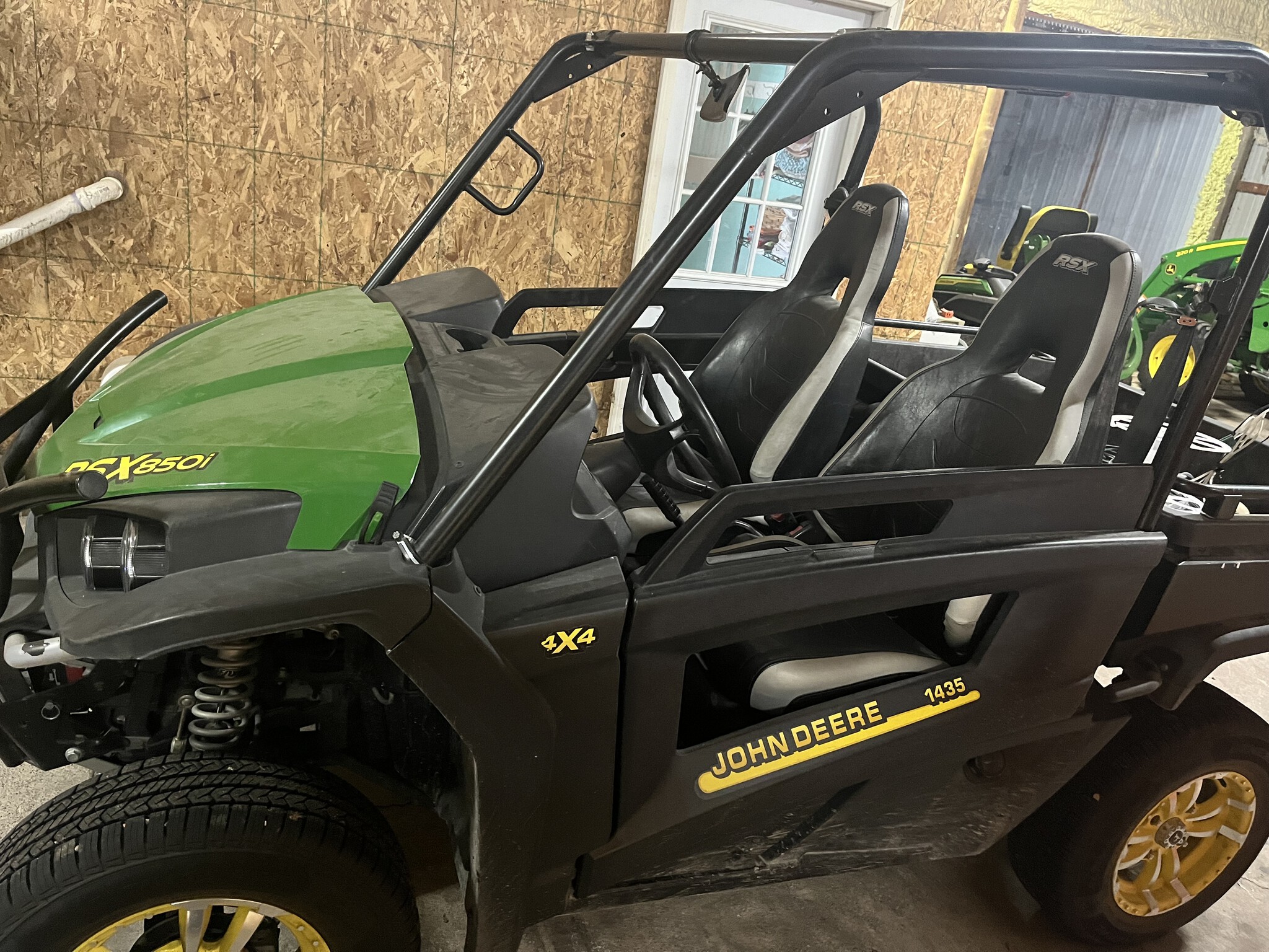 2013 John Deere RSX 850I Image 2