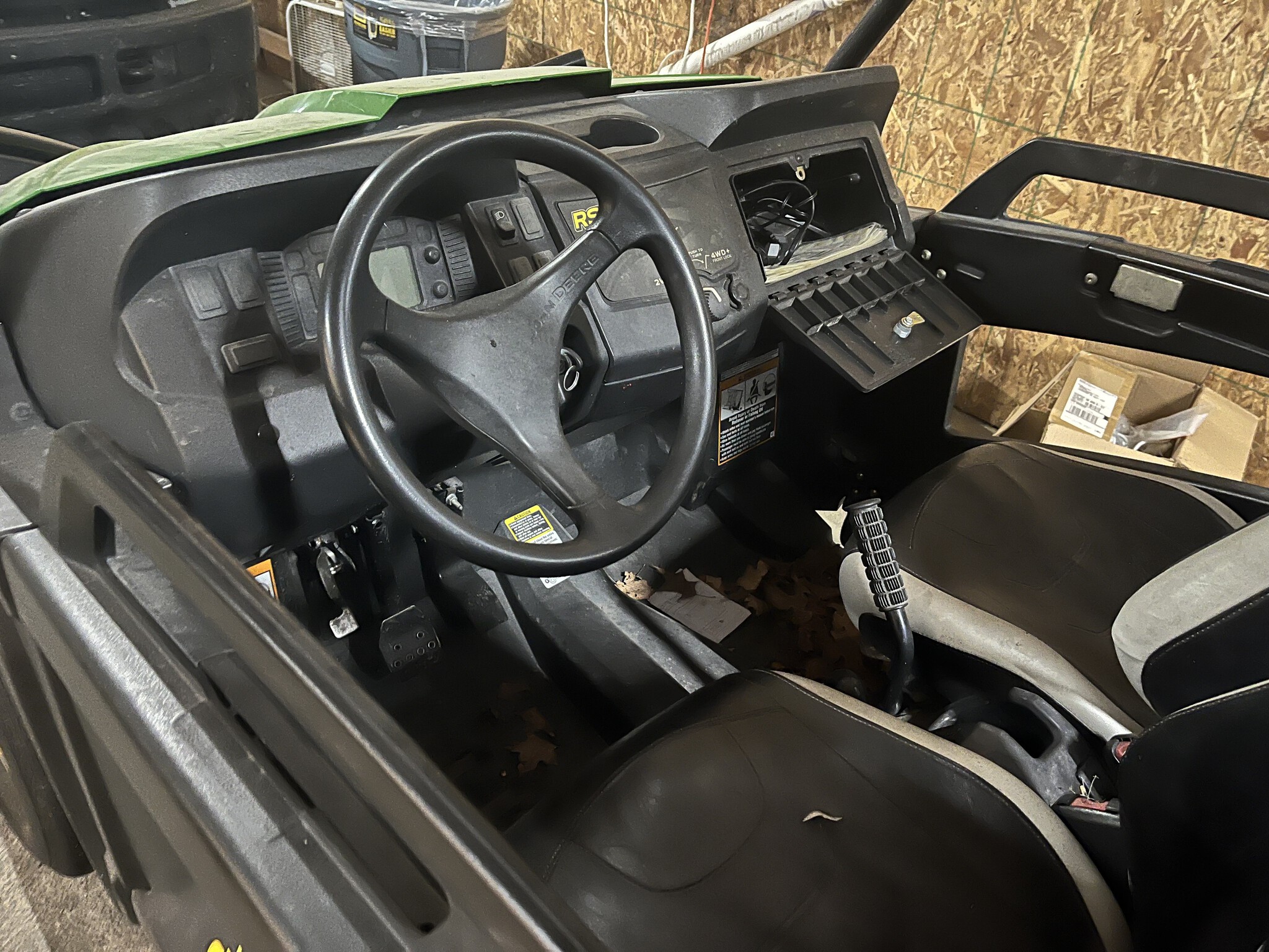 2013 John Deere RSX 850I Image 3