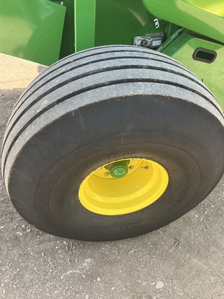 2024 John Deere 561M (21st thumbnail)