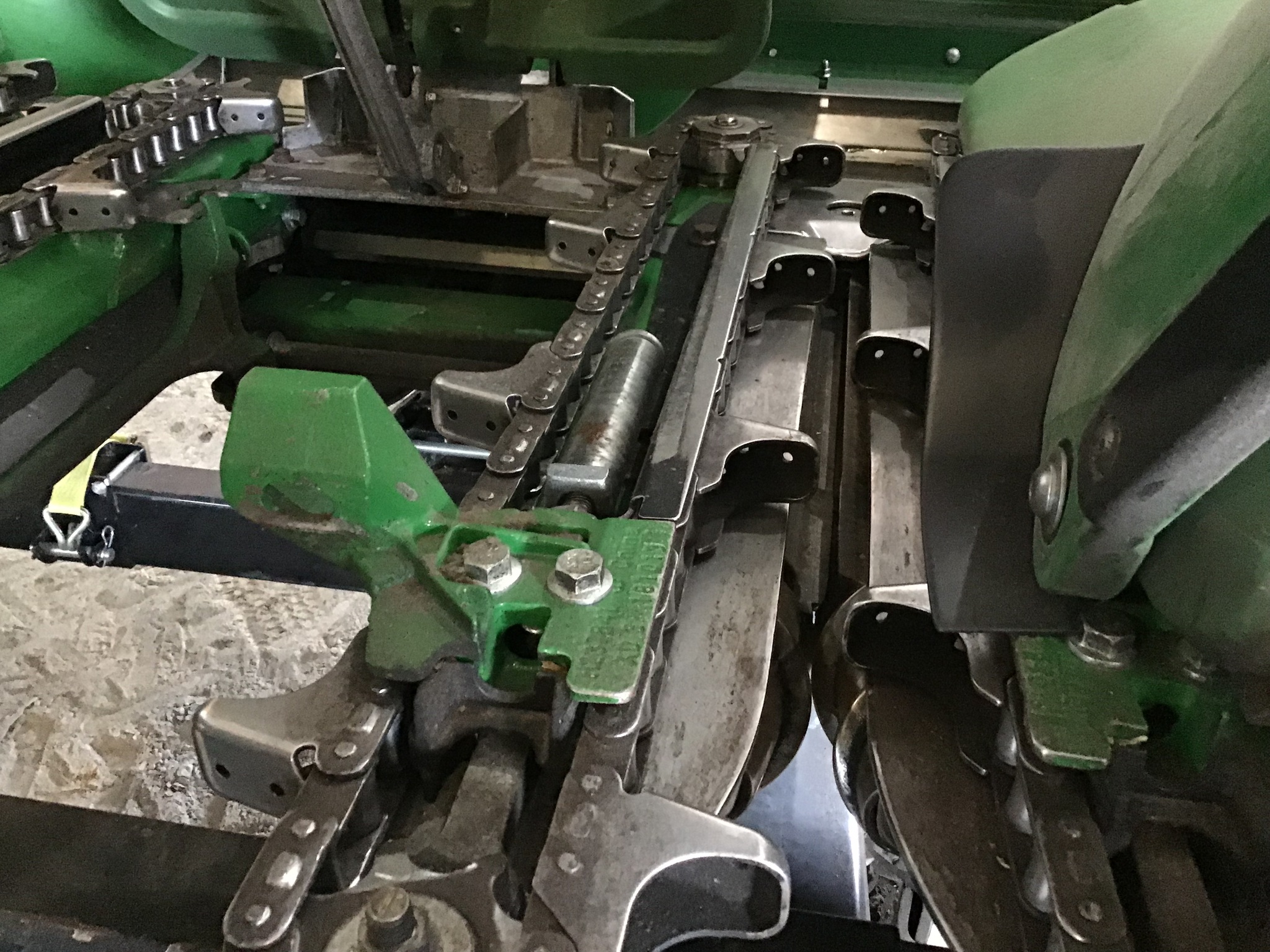 2019 John Deere 708C Image 14