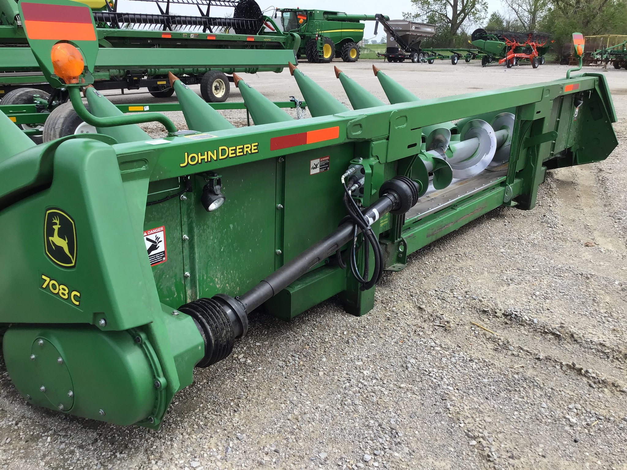 2019 John Deere 708C Image 4