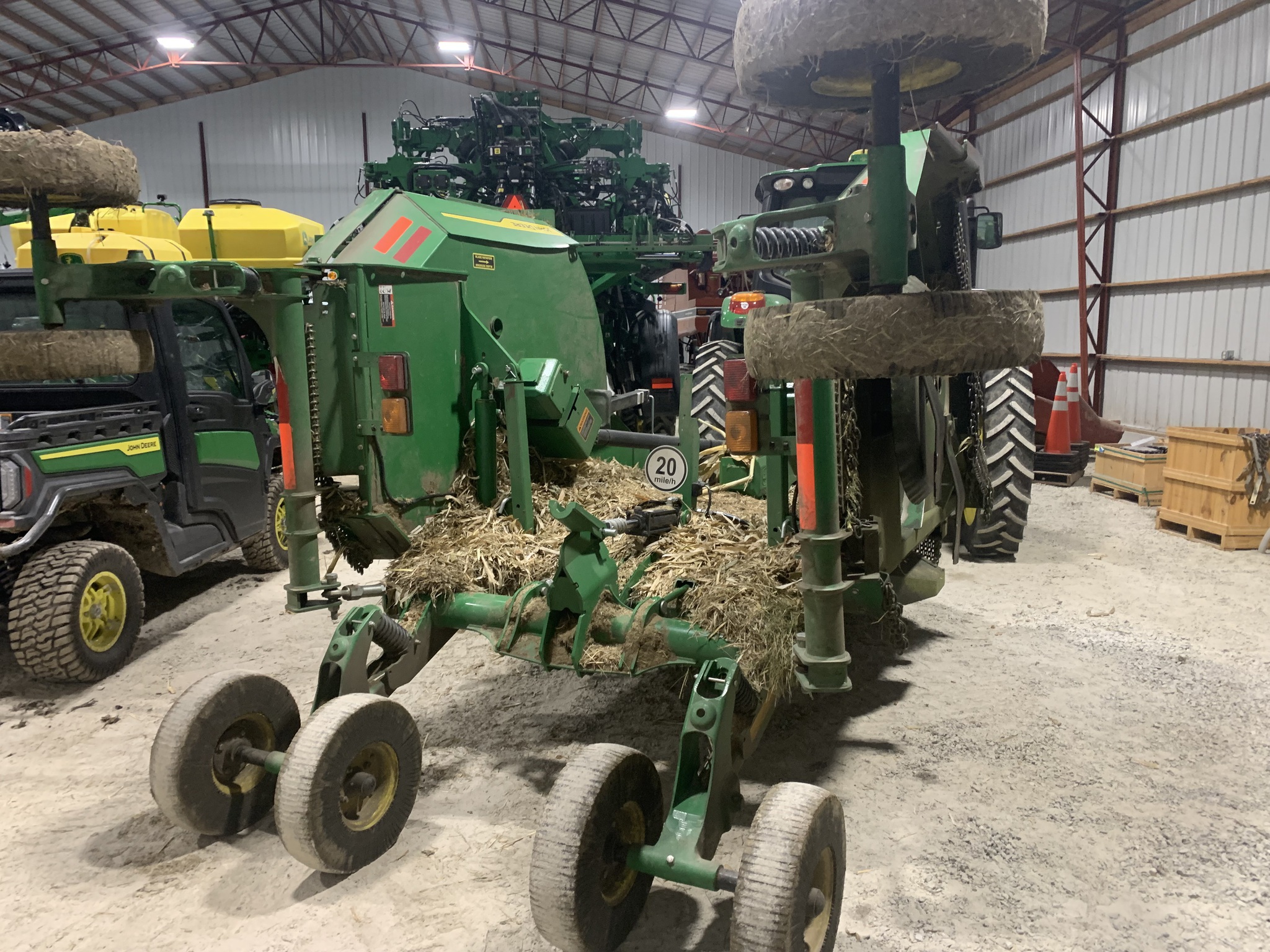 2024 John Deere FC15M Image 4