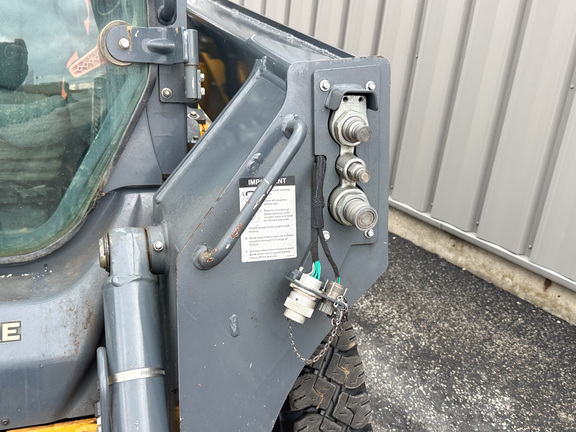 2021 John-Deere 324G