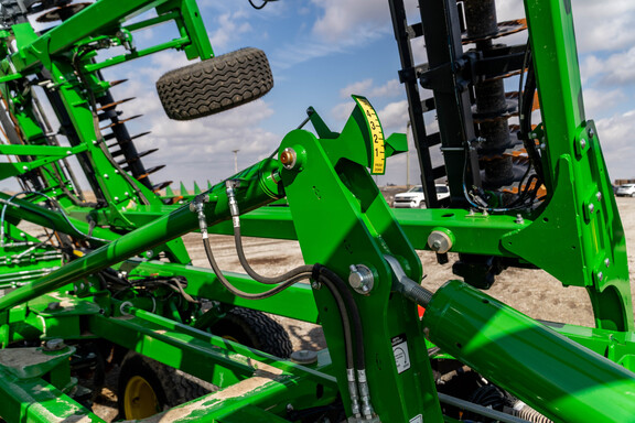 Used 2024 John Deere 2660VT Vertical Tillage at Koenig Equipment in Greensburg, IN - Photo12