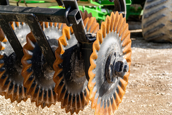 Used 2024 John Deere 2660VT Vertical Tillage at Koenig Equipment in Greensburg, IN - Photo14
