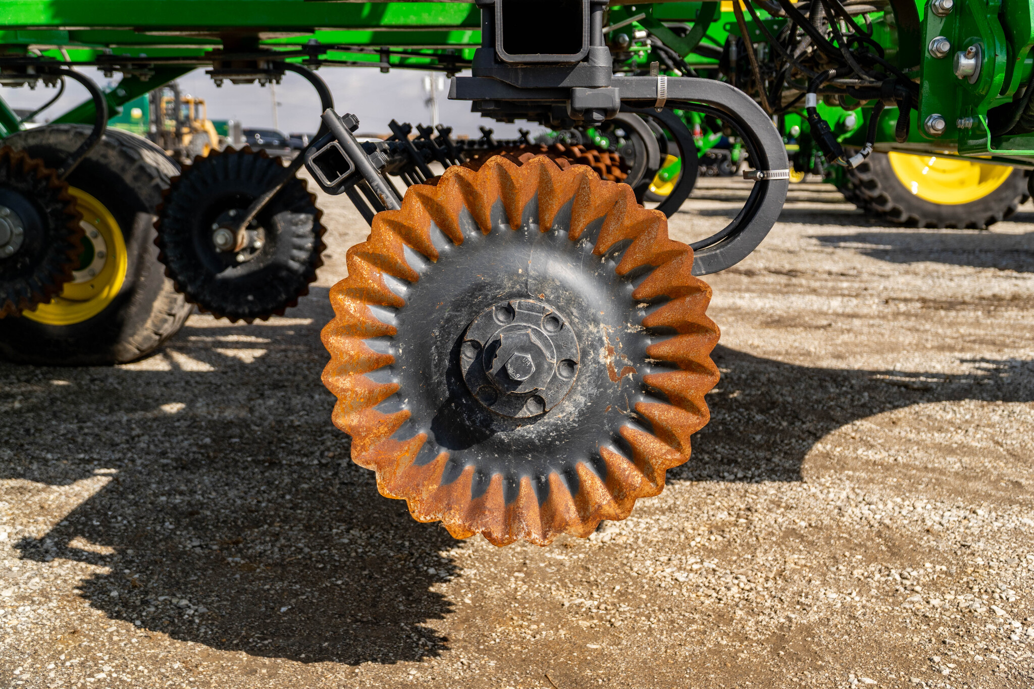 Used 2024 John Deere 2660VT Vertical Tillage at Koenig Equipment in Greensburg, IN - PhotoXL13