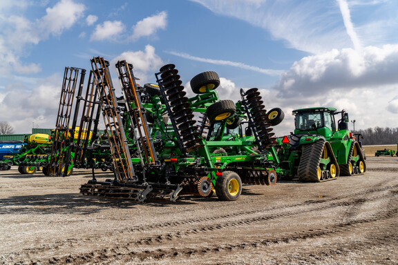 Used 2024 John Deere 2660VT Vertical Tillage at Koenig Equipment in Greensburg, IN - Photo5