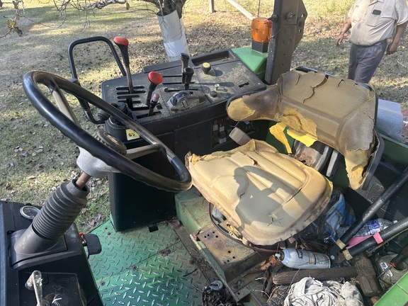 1996 John Deere 6300 Photo 9