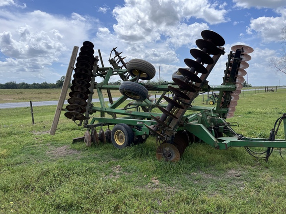 1995 John Deere 630-3