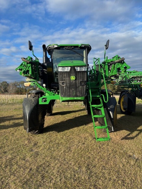 2025 John Deere 410R Image 3