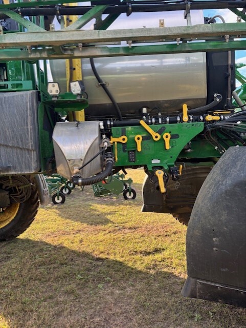 2025 John Deere 410R Image 5