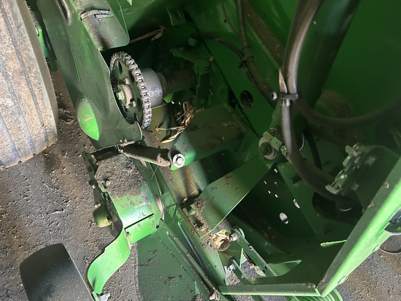 2021 John Deere 560M - Photo5