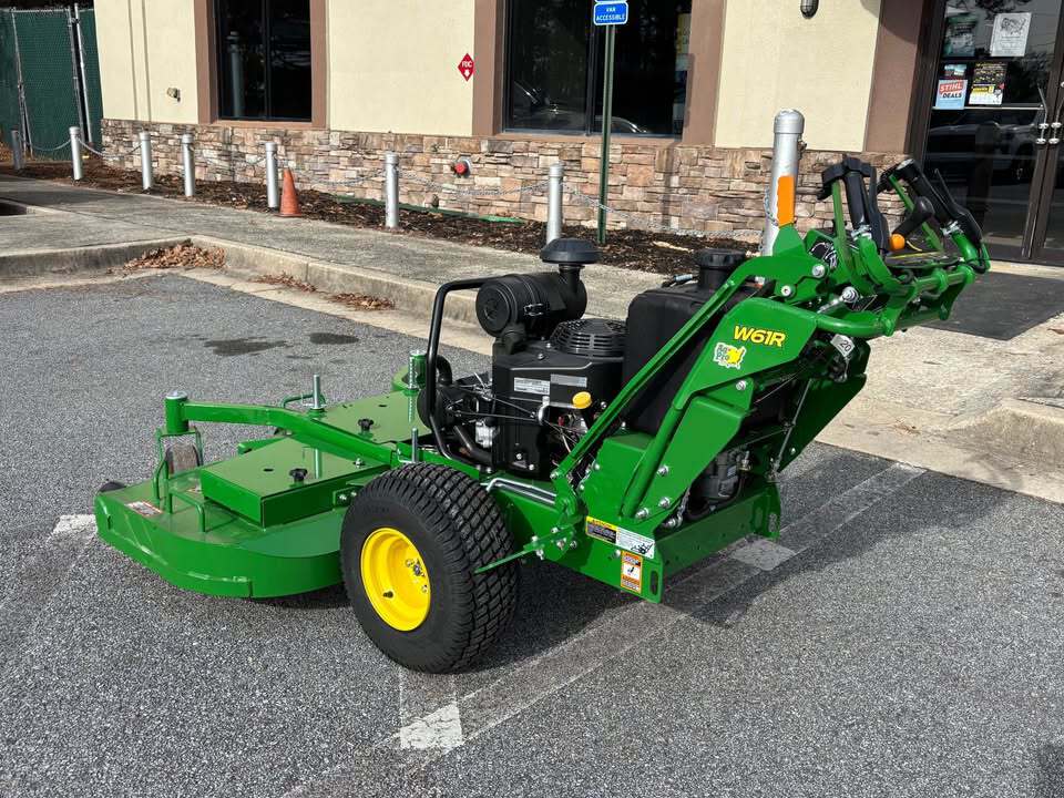 2026 John Deere W61R Commercial Walk-Behind Mower Image 4