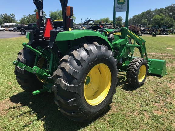 2026 John Deere 4044M-5