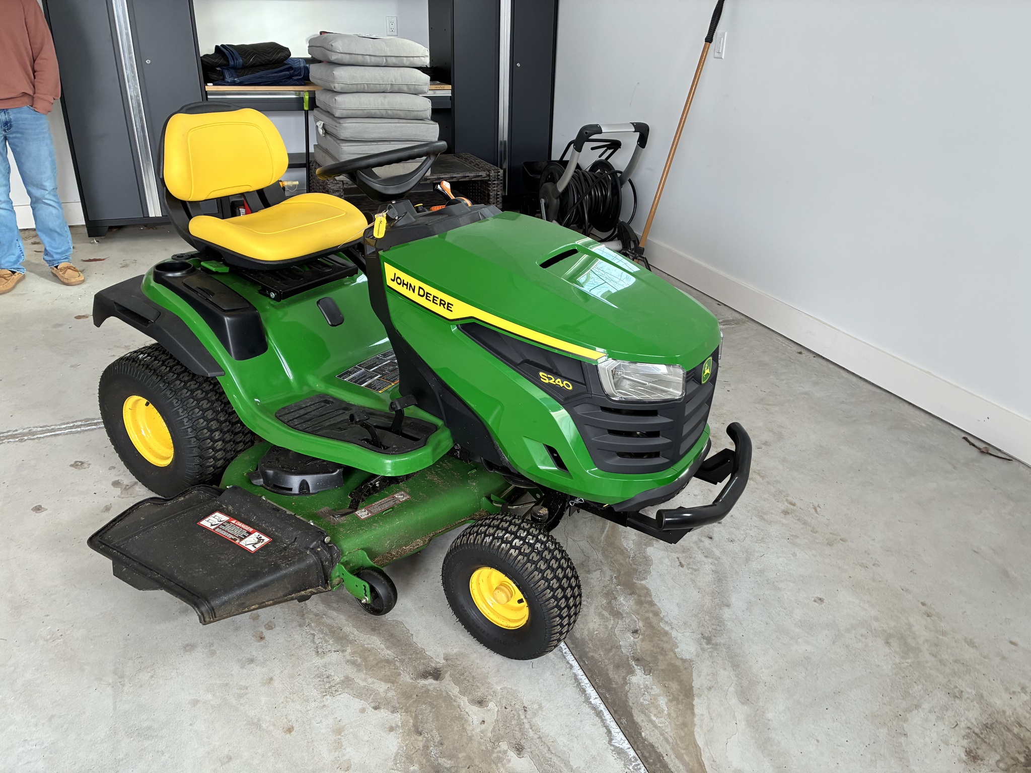 2025 John Deere S240 Image 1