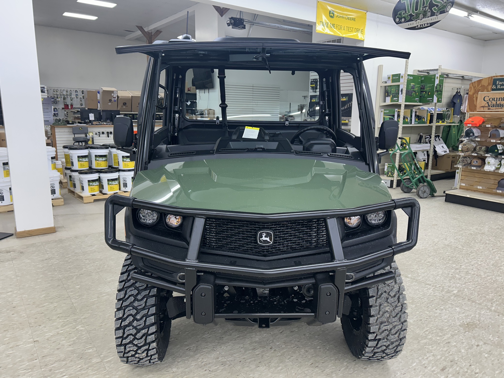 2026 John Deere XUV 845M HVAC Cab Image 6