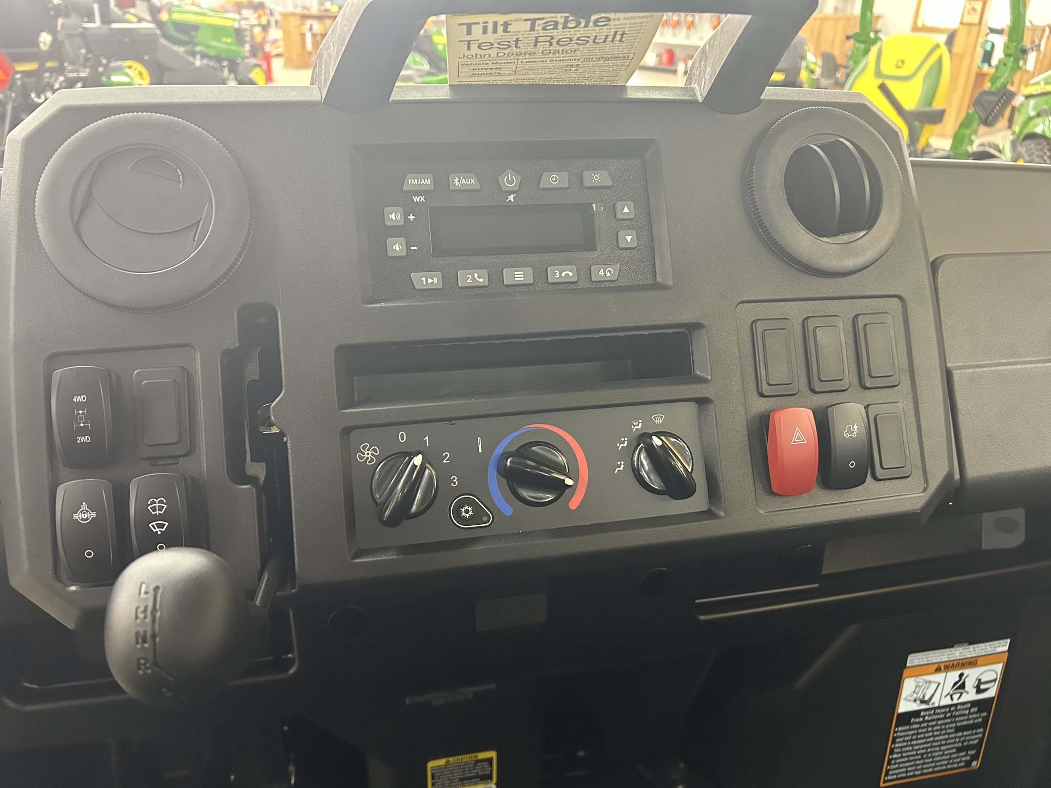2026 John Deere XUV 845M HVAC Cab Image 10