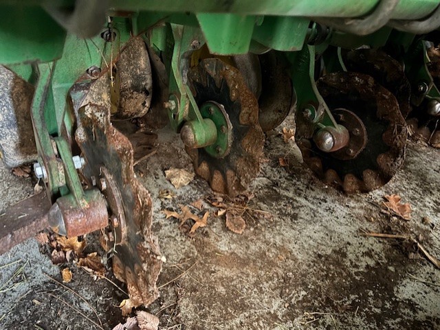 1994 John Deere 7240 Image 3