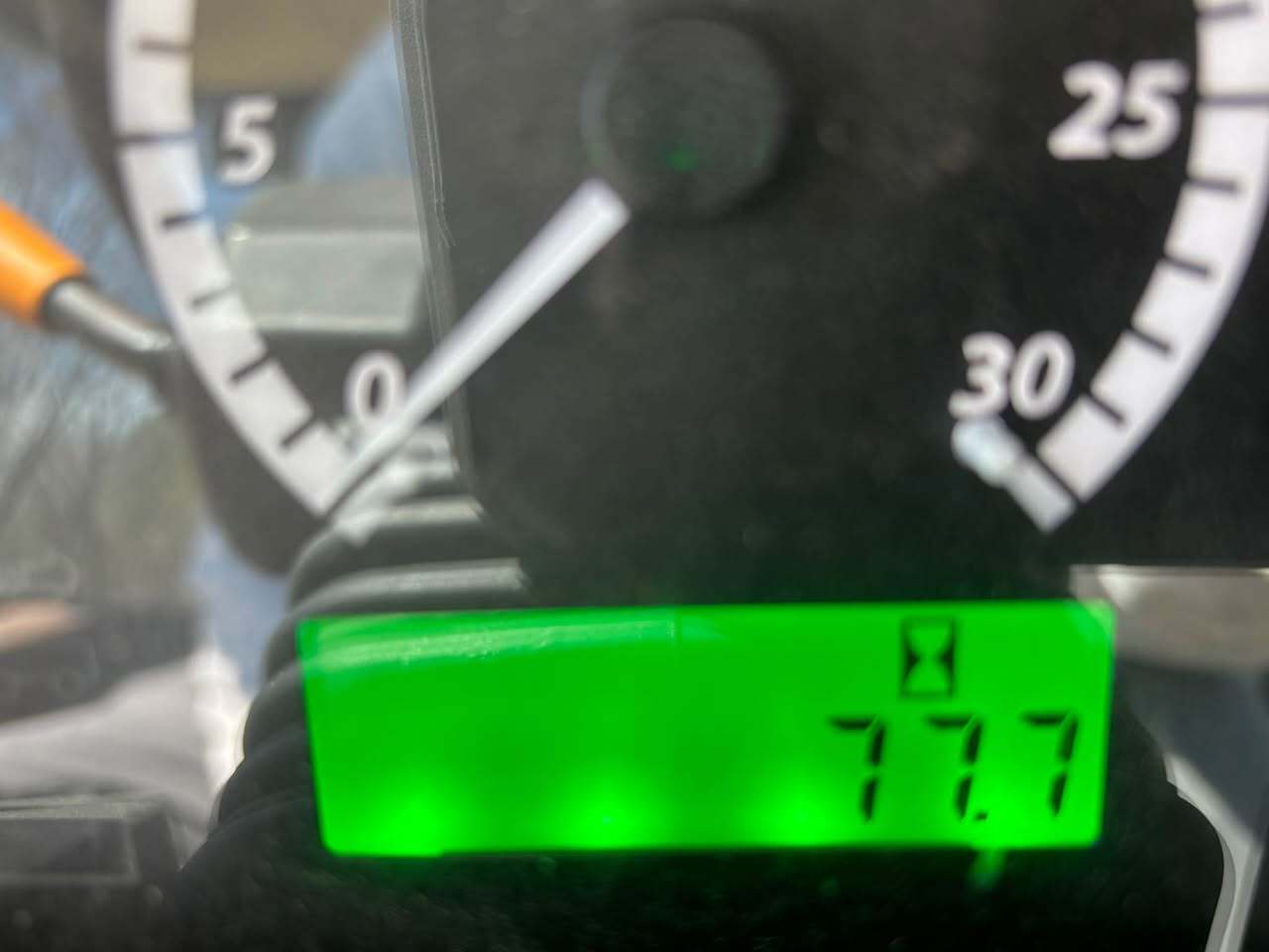 John Deere 5060E Image 9