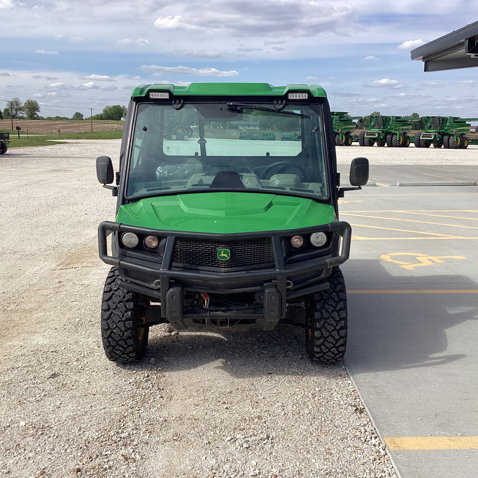  2024 John Deere XUV 835R at Heritage Tractor in Rockport, IL