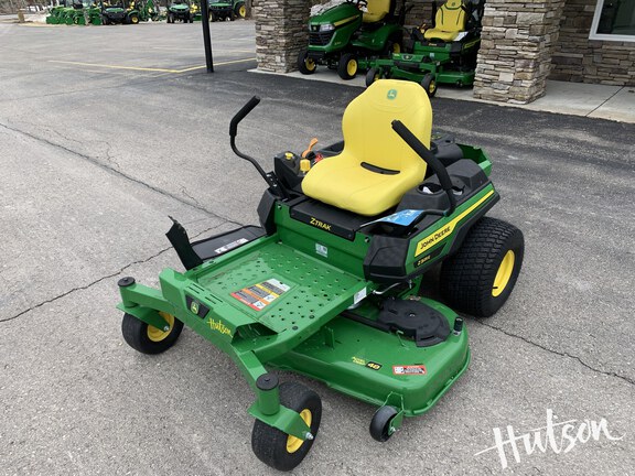 Photo of 2025 John Deere Z325E