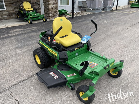 Photo of 2025 John Deere Z325E