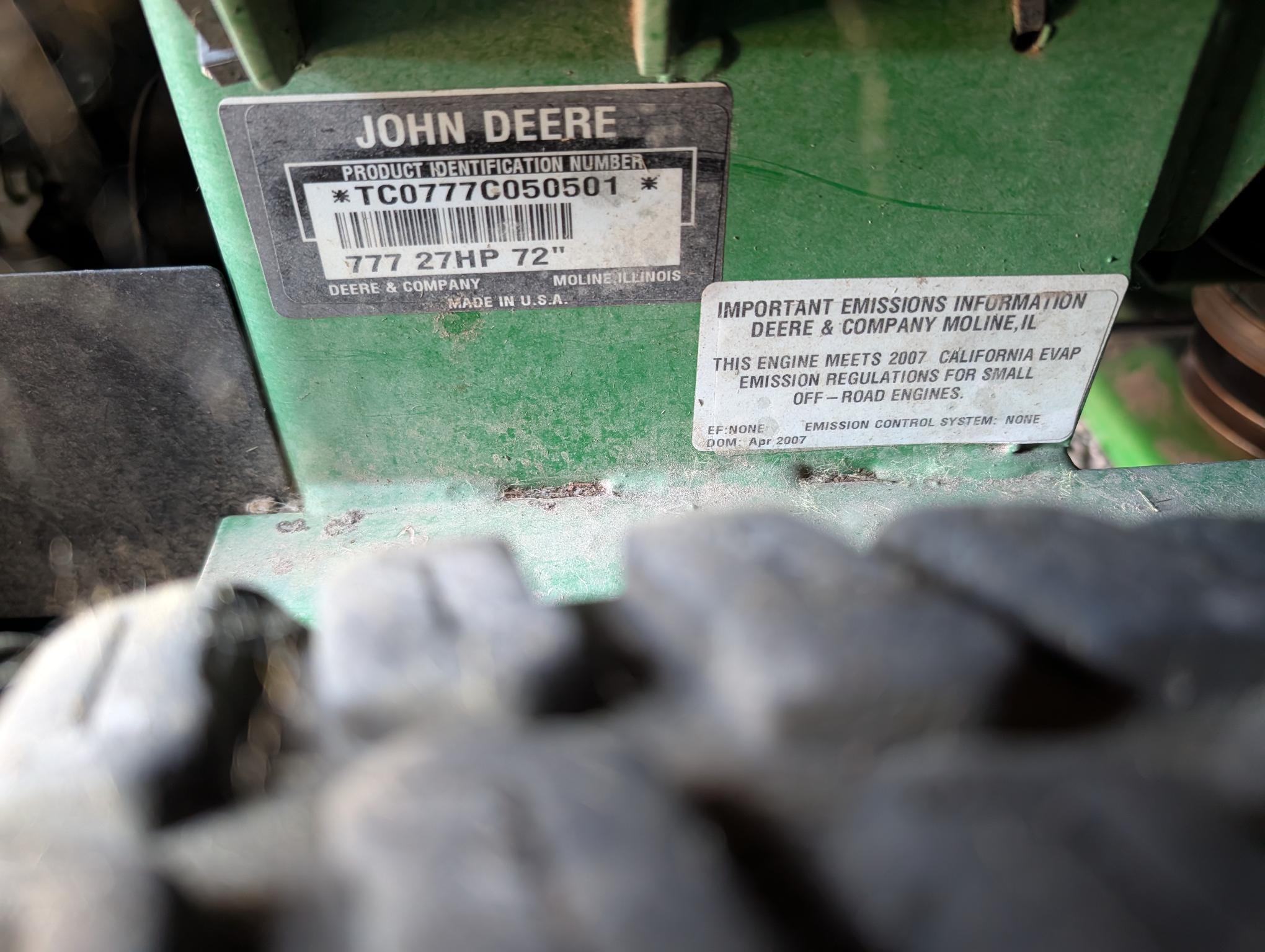 2007 John Deere 777 Image 7