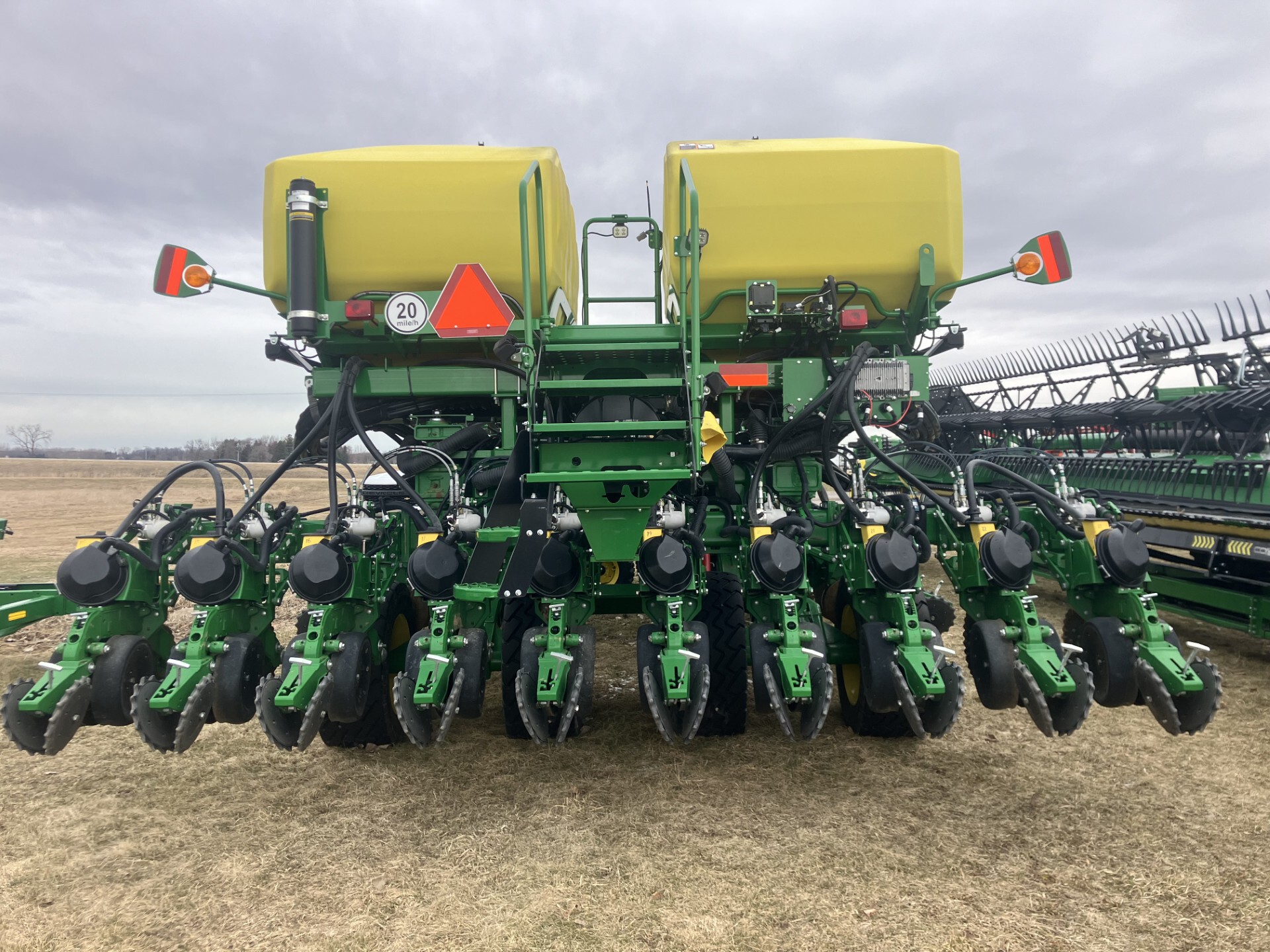 2022 John Deere DB60 Image 5